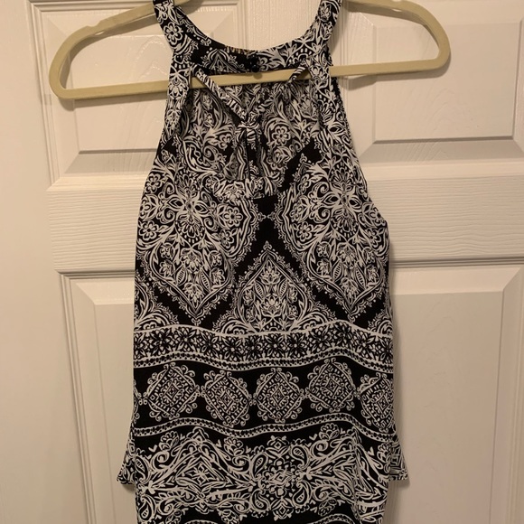 Black & White Patterned High Neck Tank Top - Picture 2 of 2